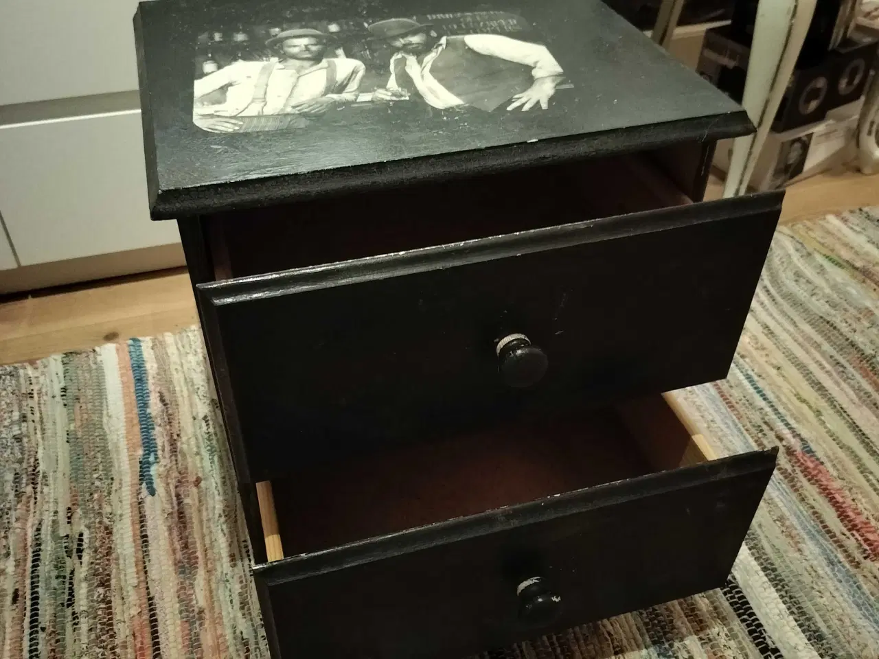 Billede 7 - Senge bord