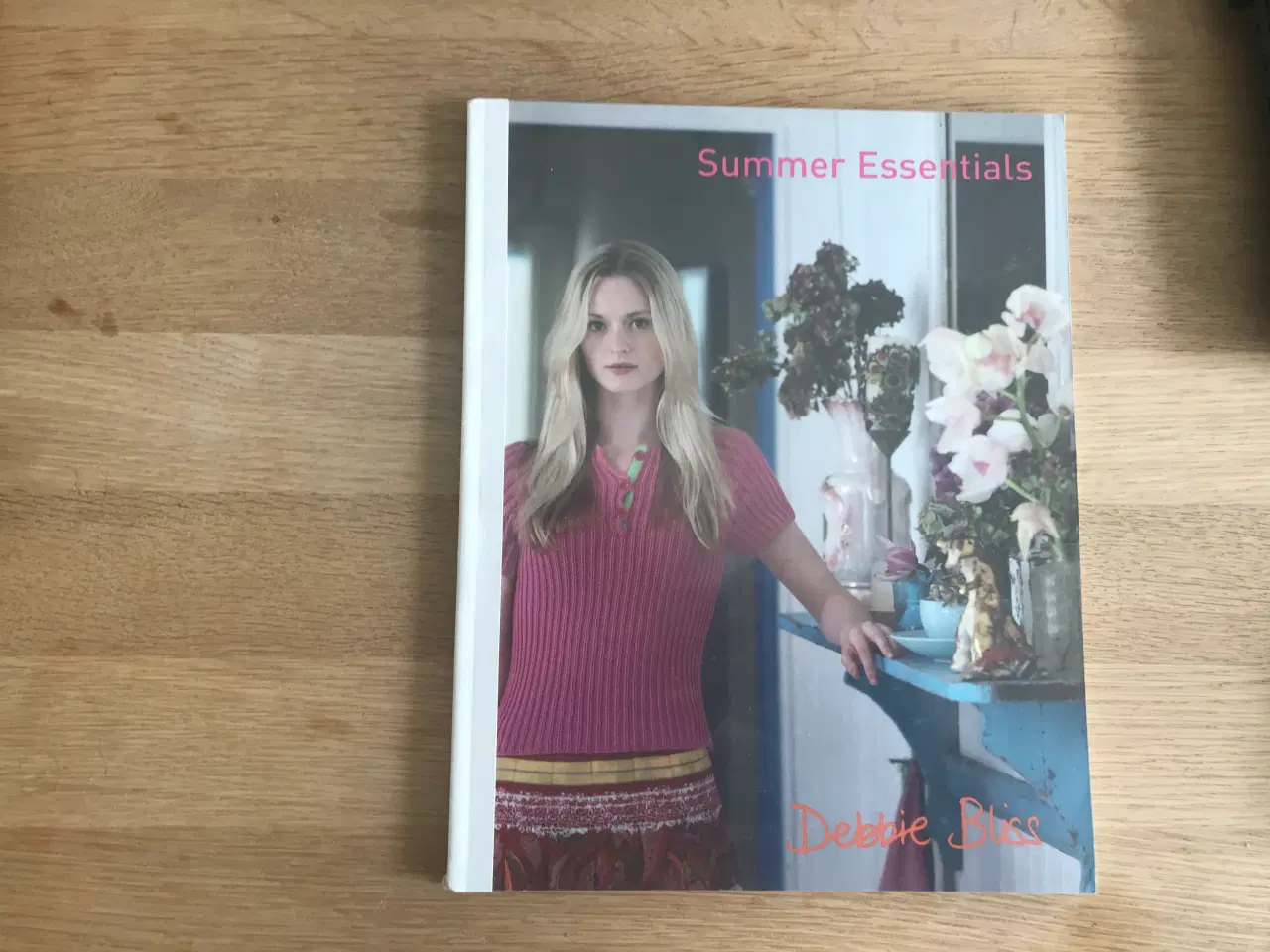 Billede 1 - Summer Essentials  af Debbie Bliss