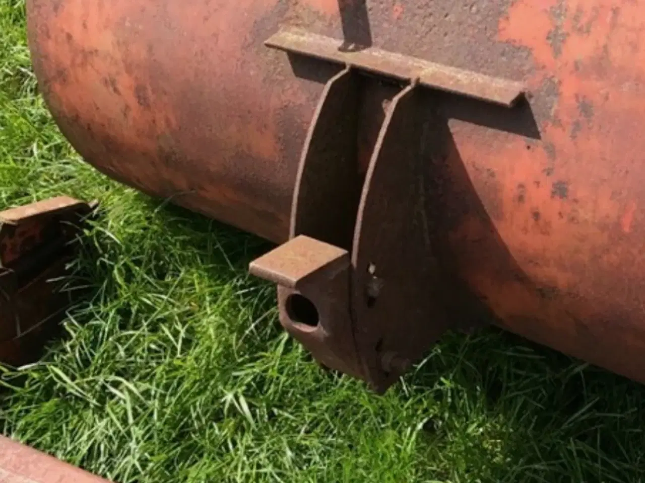 Billede 2 - Massey Ferguson MF 40 frontskovl søges