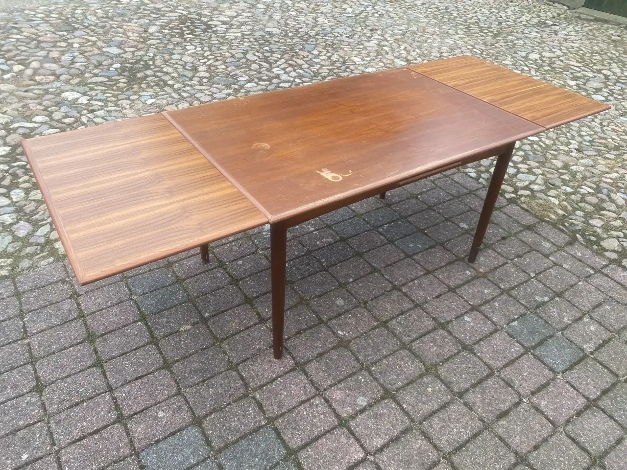 Billede 3 - Teak-træ Bord, Stole, Skænk/Skab