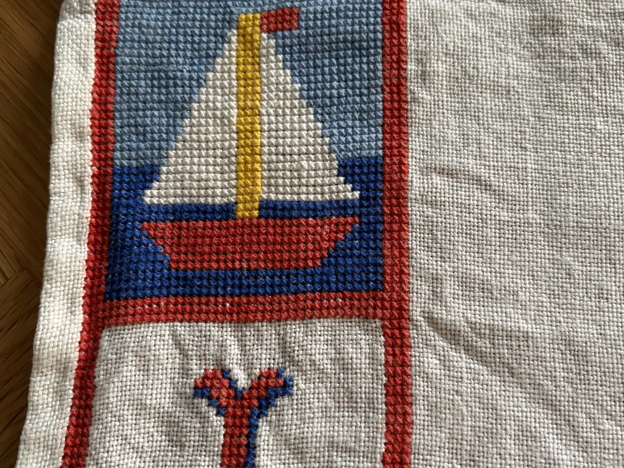 Billede 1 - 4 dækkeservietter med korssting