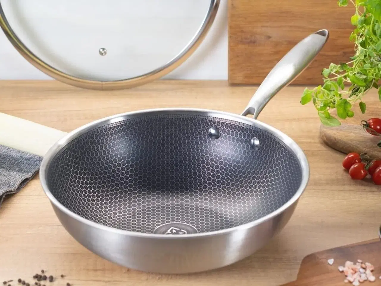 Billede 1 - Hybrid nonstick wokpande 30 cm Ø.