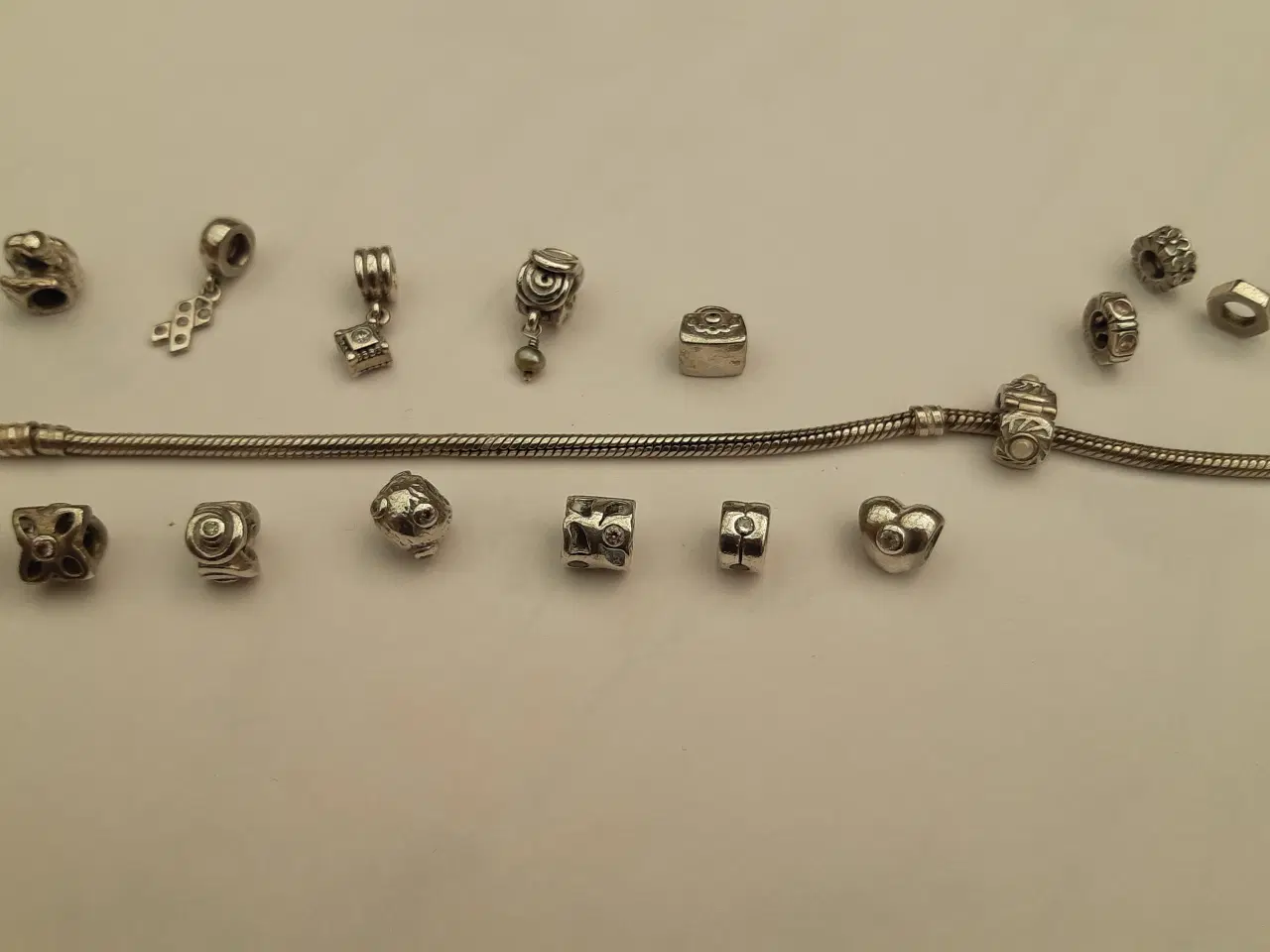 Billede 2 - PANDORA charms - se alle fotos med flere charms