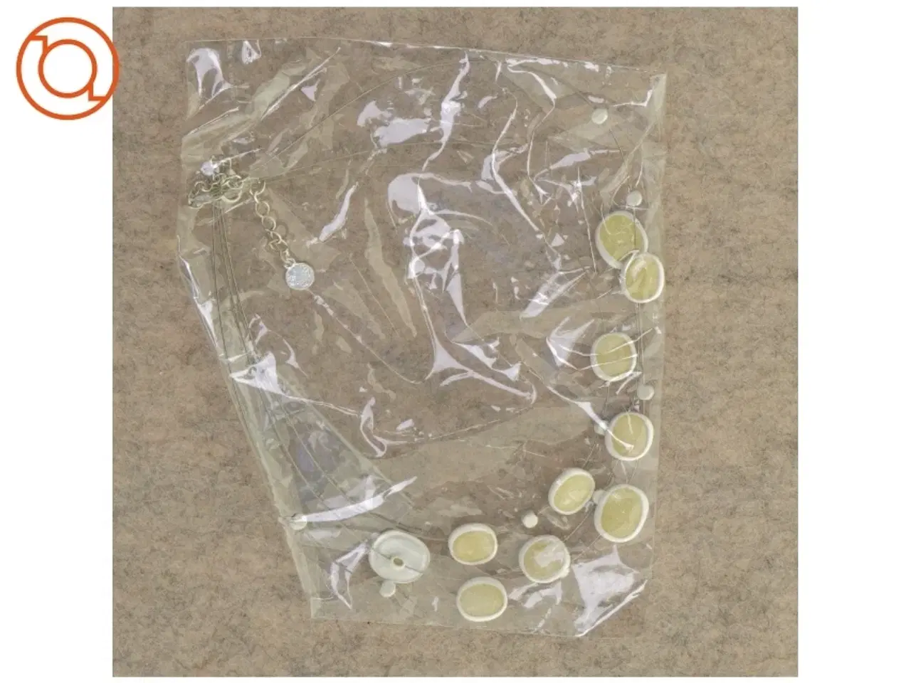 Billede 1 - Halskæde (str. 16 x 13 cm)