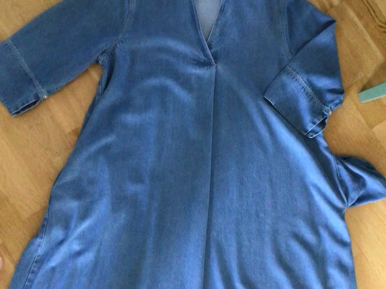 Billede 1 - Masai Denim kjole rigtig fin og lækker.