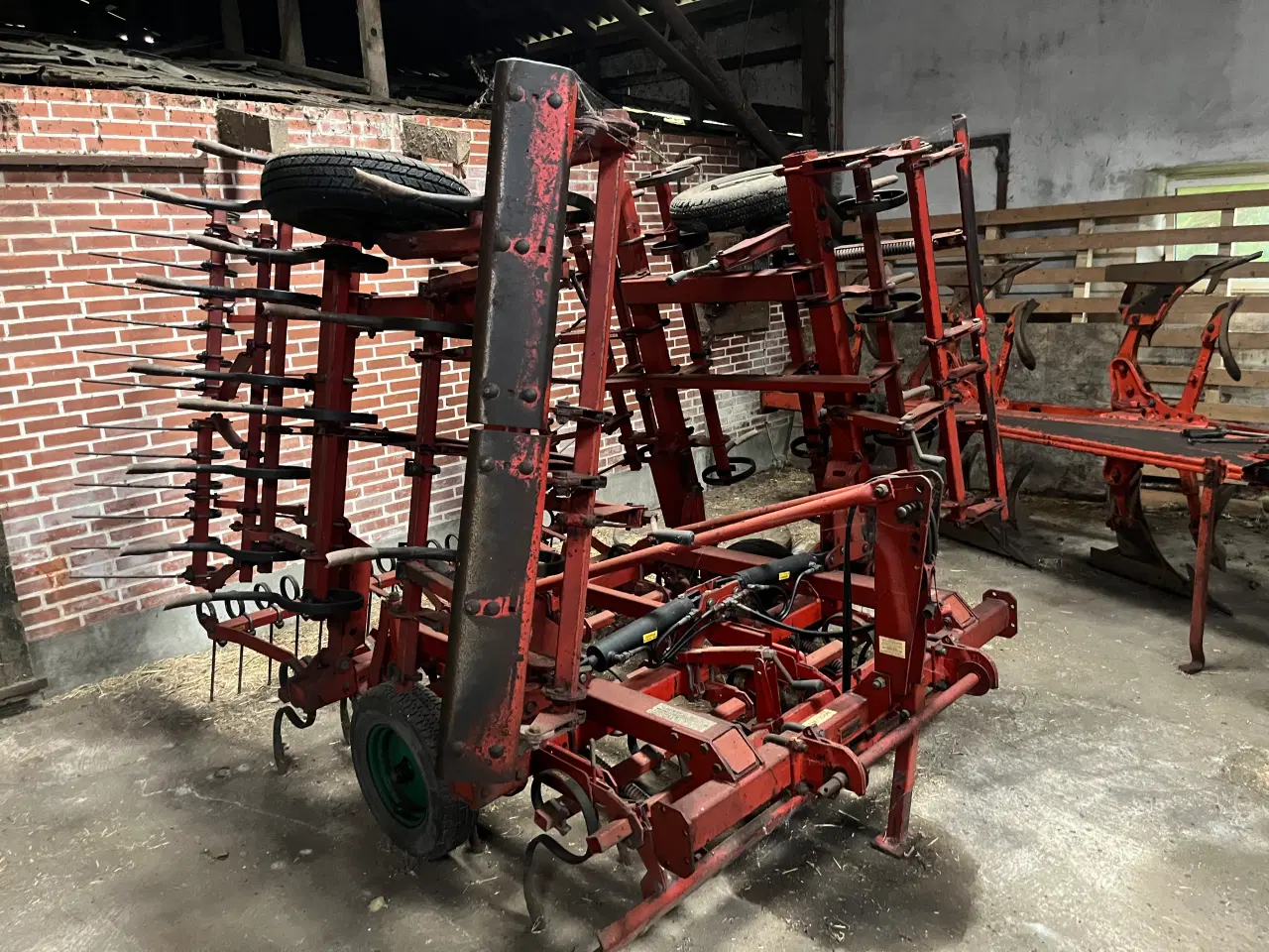 Billede 1 - Såbedsharve 54 tænder, hydraulisk opklap