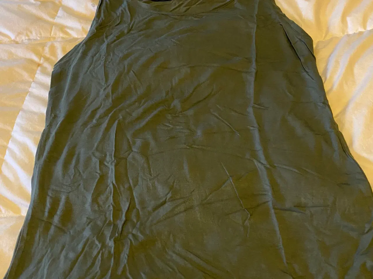 Billede 7 - T- Shirt i forskellige farver og mærker sælges.