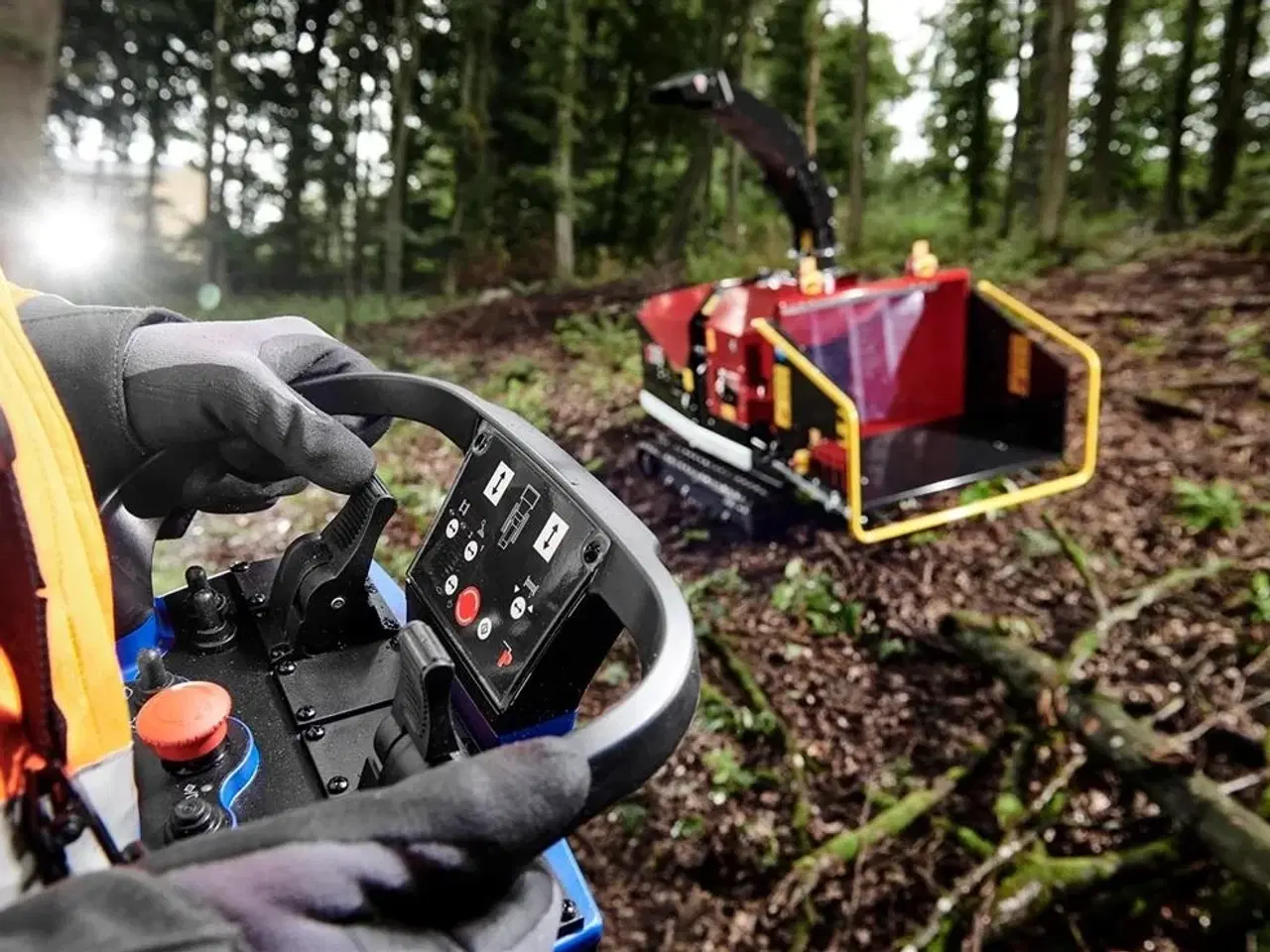 Billede 3 - TP 215 TRACK  Diesel m. TP-pilot og 59 hk - manuel