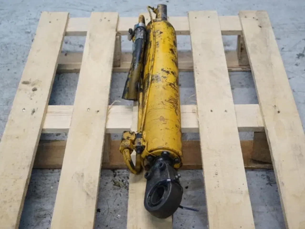Billede 11 - Hydrema 805 Styrecylinder 330325