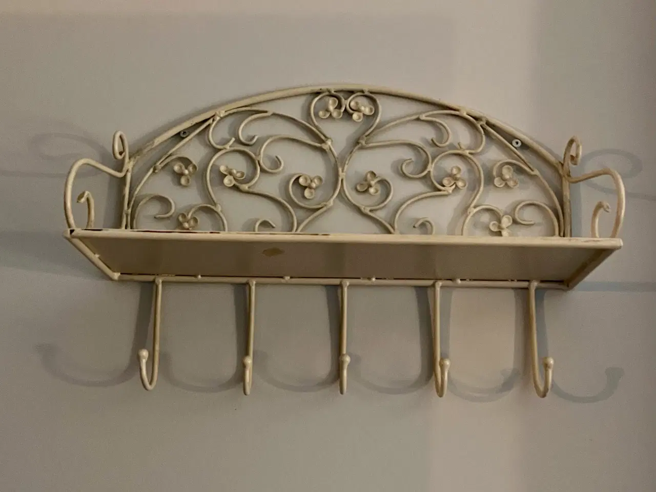 Billede 2 - shabby chic metalhylde / knagerække 