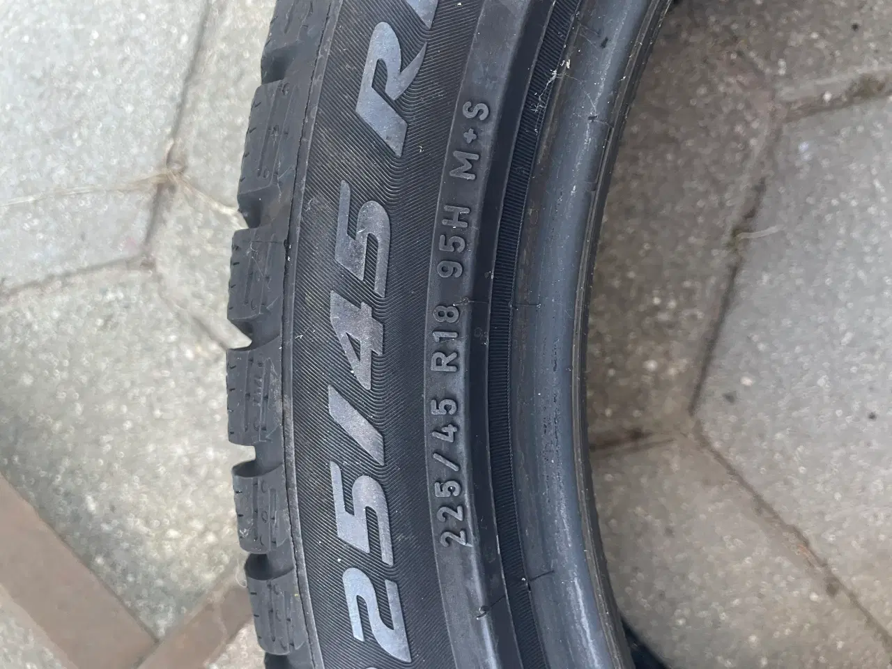 Billede 6 - Vinterdæk 225/40R18