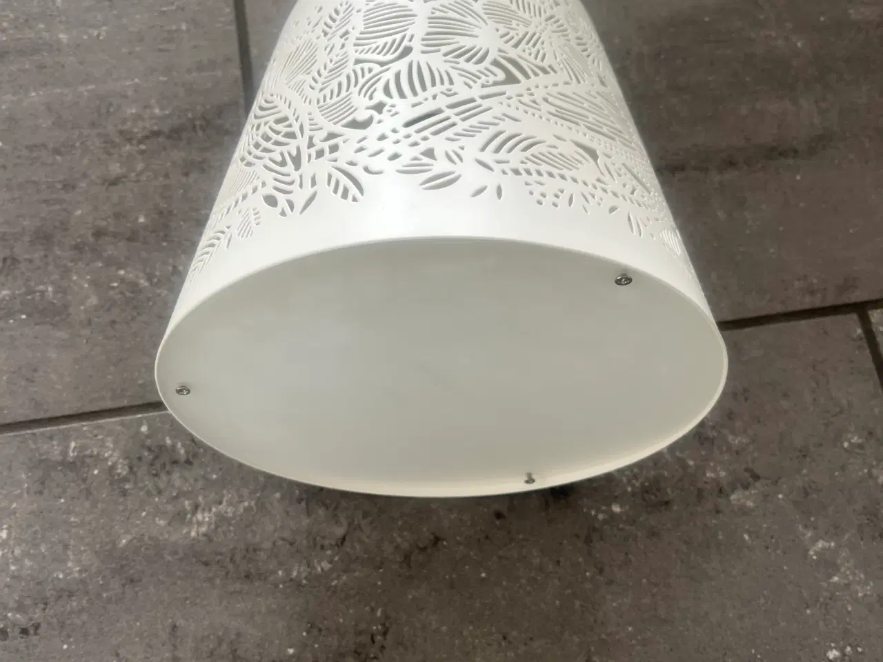 Billede 2 - Sød hvid hængelampe