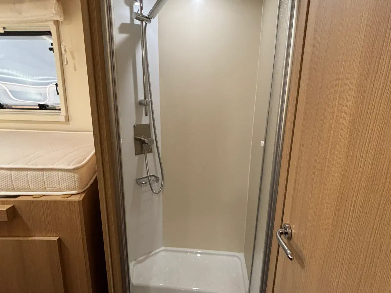 Billede 12 - Autocamper til salg - McLouis MC4 273