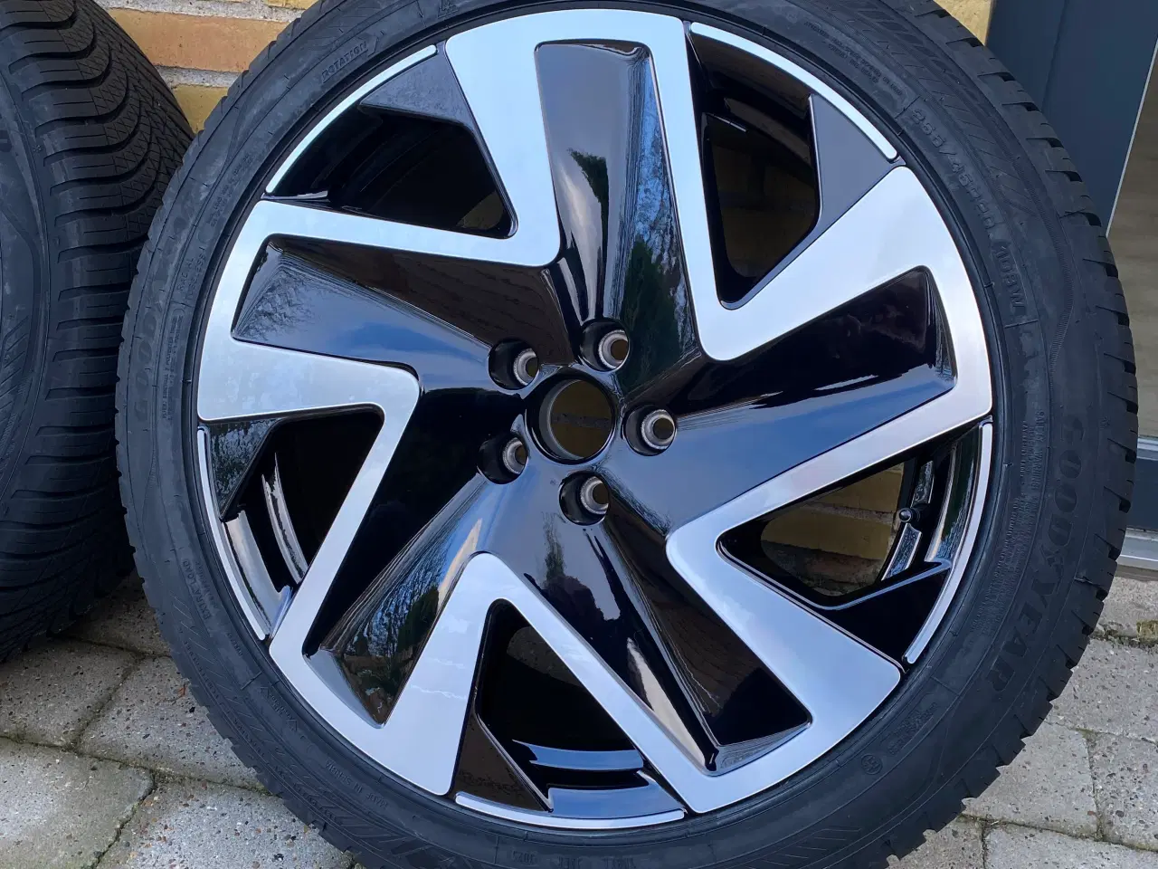 Billede 2 - 20” ID BUZZ Helårs Goodyear 