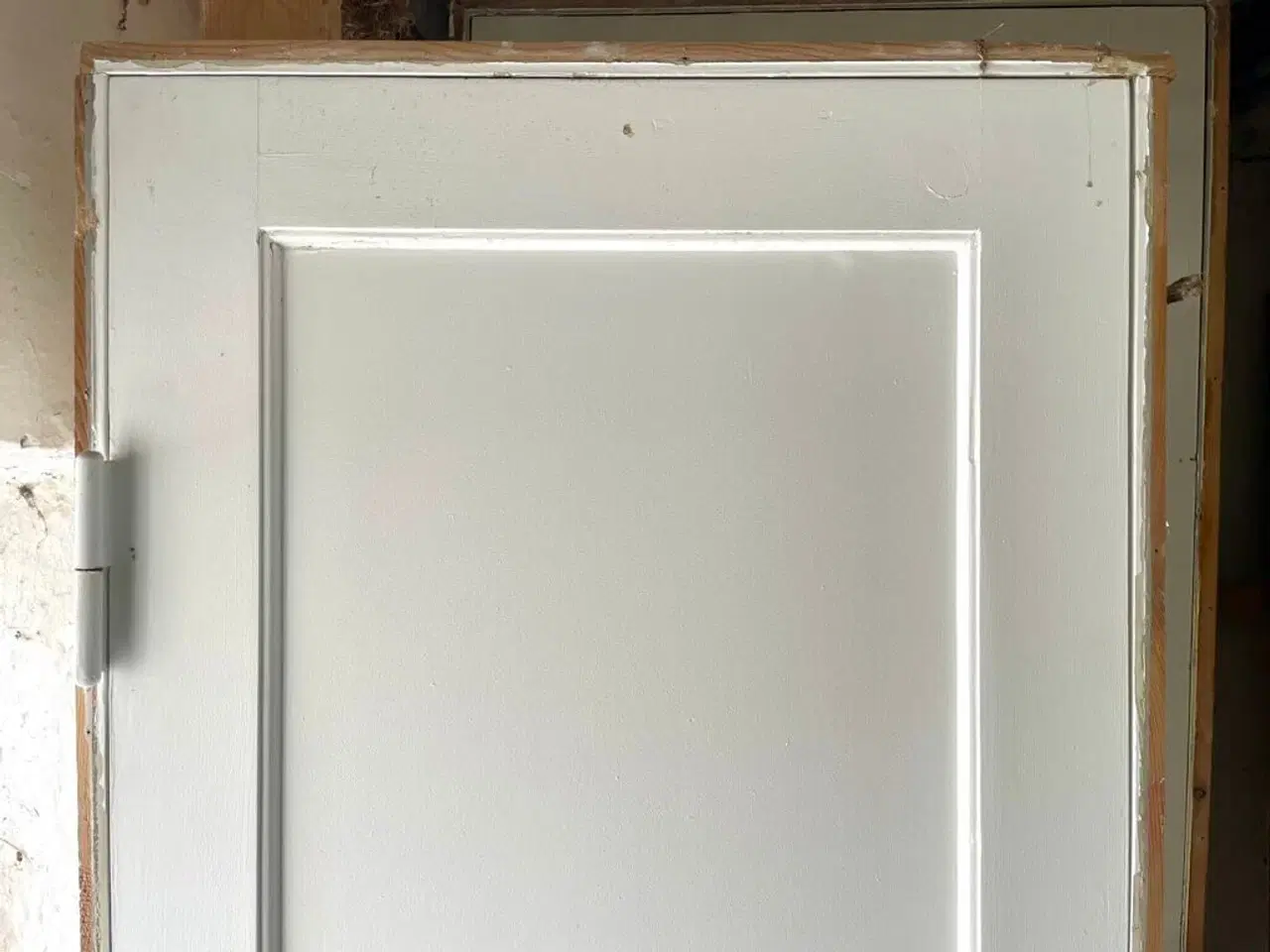 Billede 4 - Venstrehængt fyldningsdør m. to felter og karm