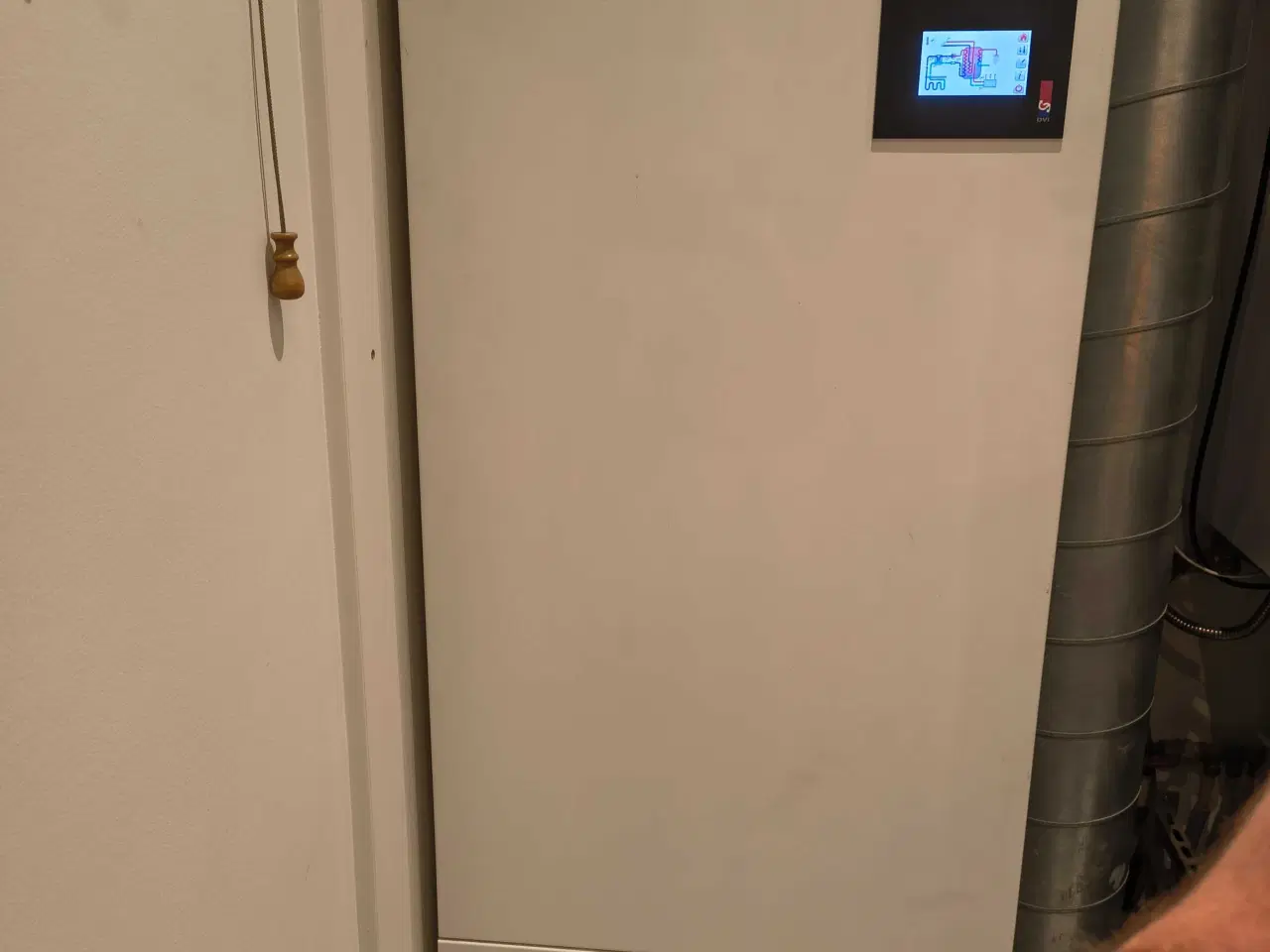 Billede 1 - DVI jordvarmeanlæg. Fungerer, dog slidt kompressor