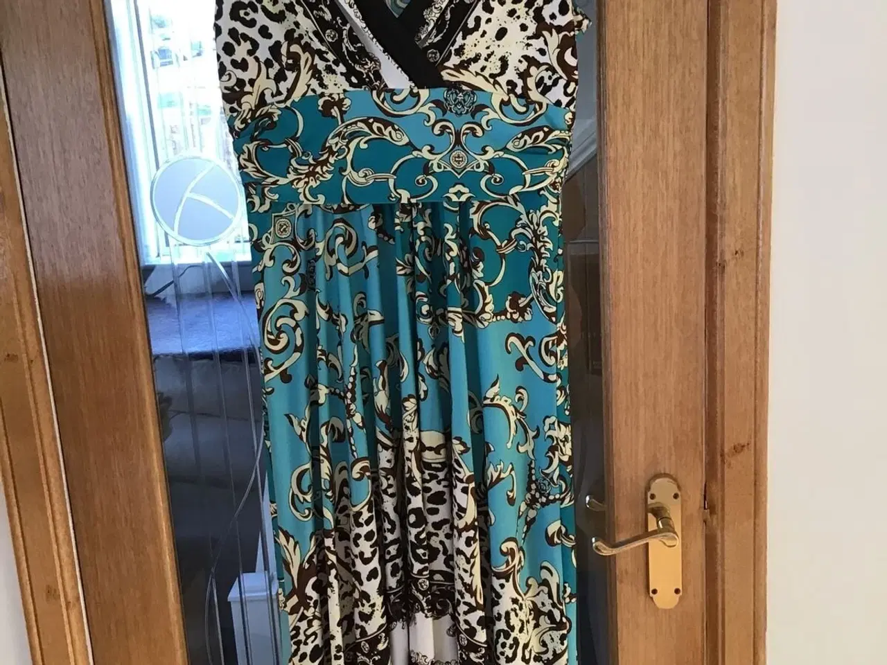 Billede 1 - Kjole- fra  MacDonald Brandet/ Størrelse: 44