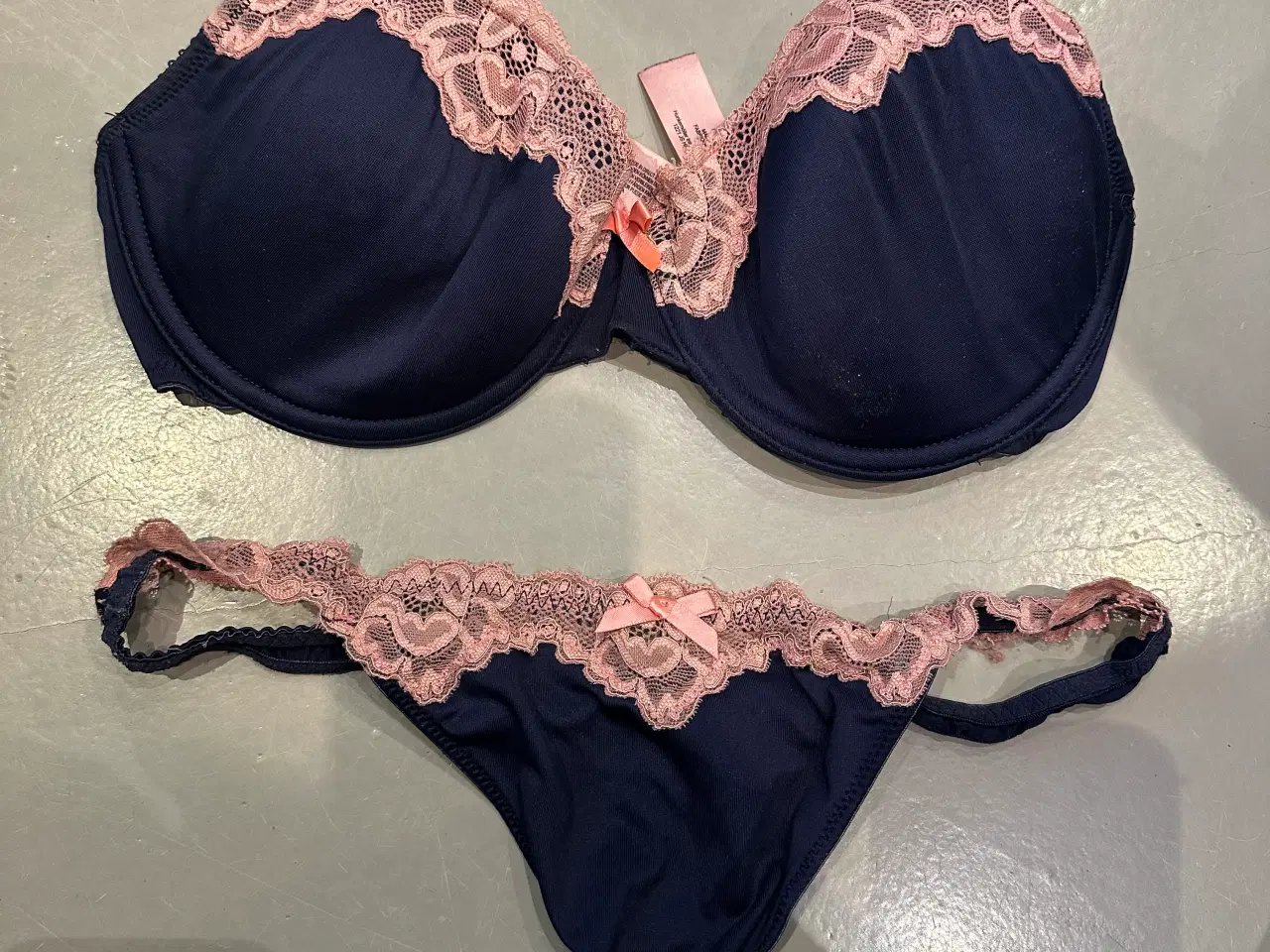 Billede 1 - Hunkemöller brugt undertøj