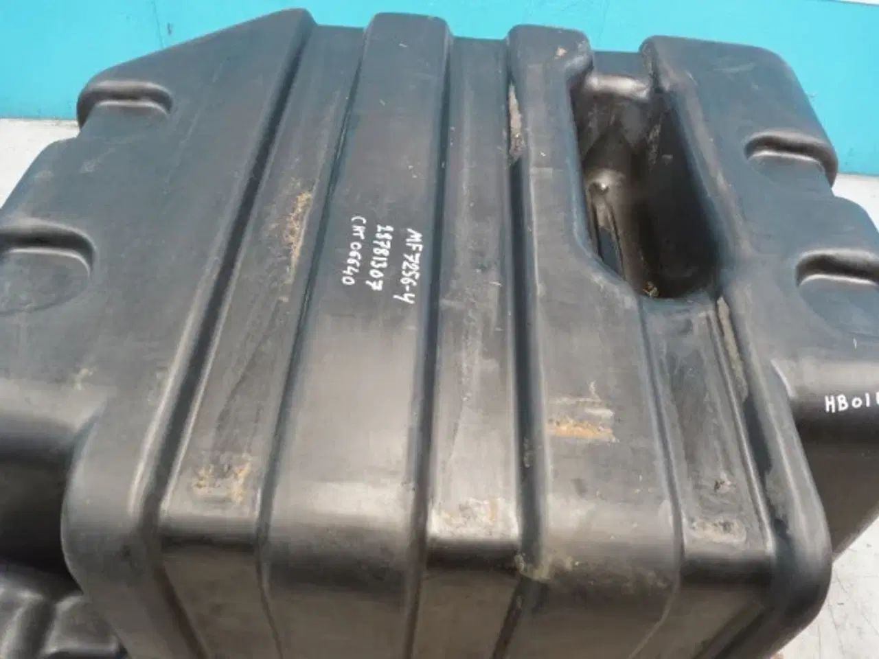 Billede 7 - Massey Ferguson 7256 Dieseltank 28781307