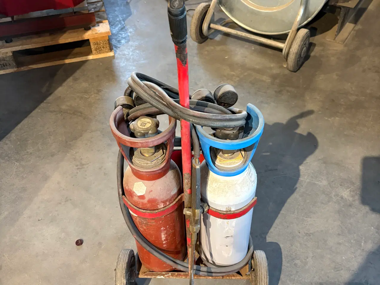 Billede 4 - Gas og ilt sæt med ejendoms flasker