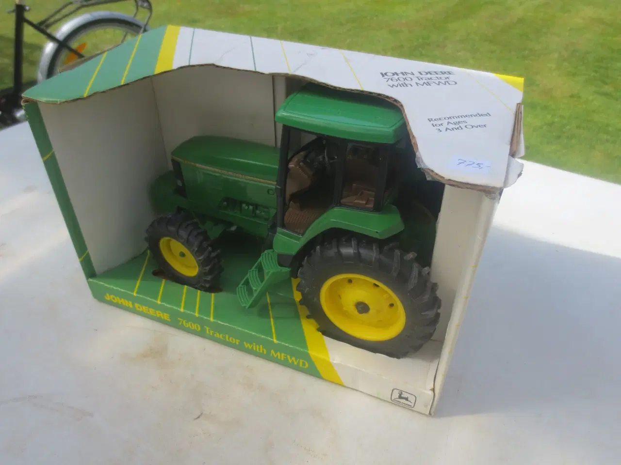 Billede 1 - 1 stk Modeltraktor John Deere 7600 