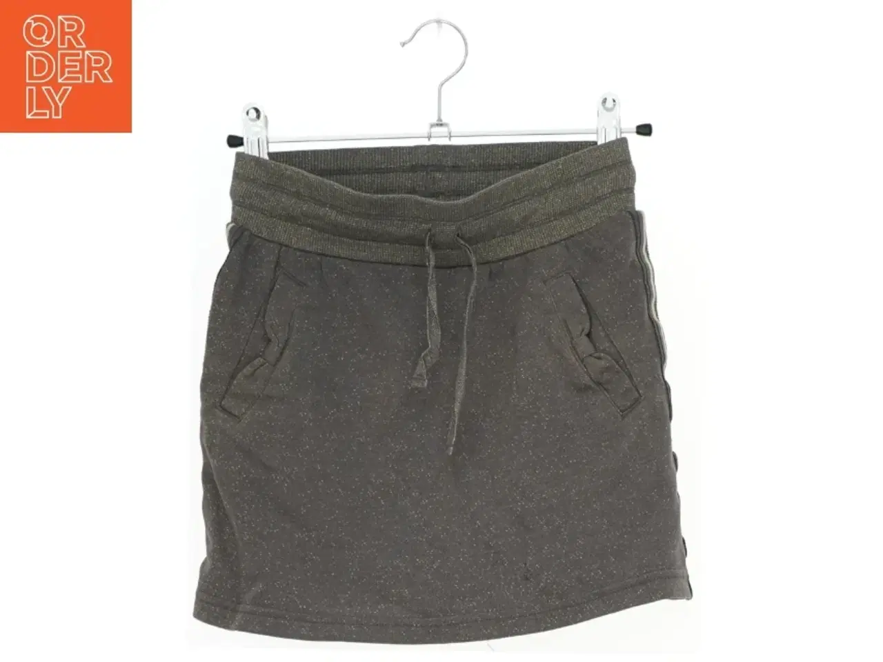 Billede 1 - Børn Nederdel med Lommer fra Pomp de Lux (str. 140)