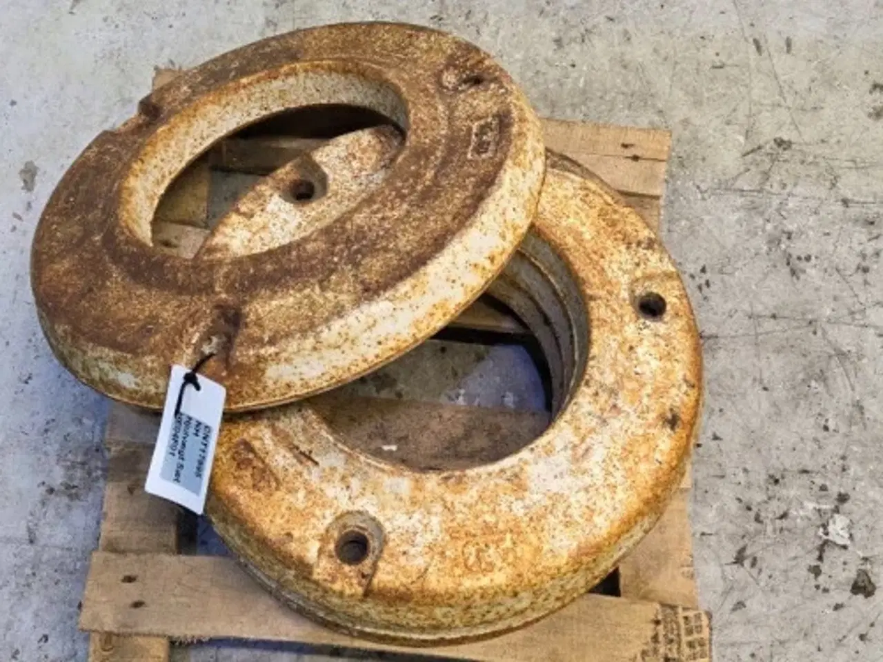 Billede 10 - New Holland T5050 Hjulvægt Sæt 5113181