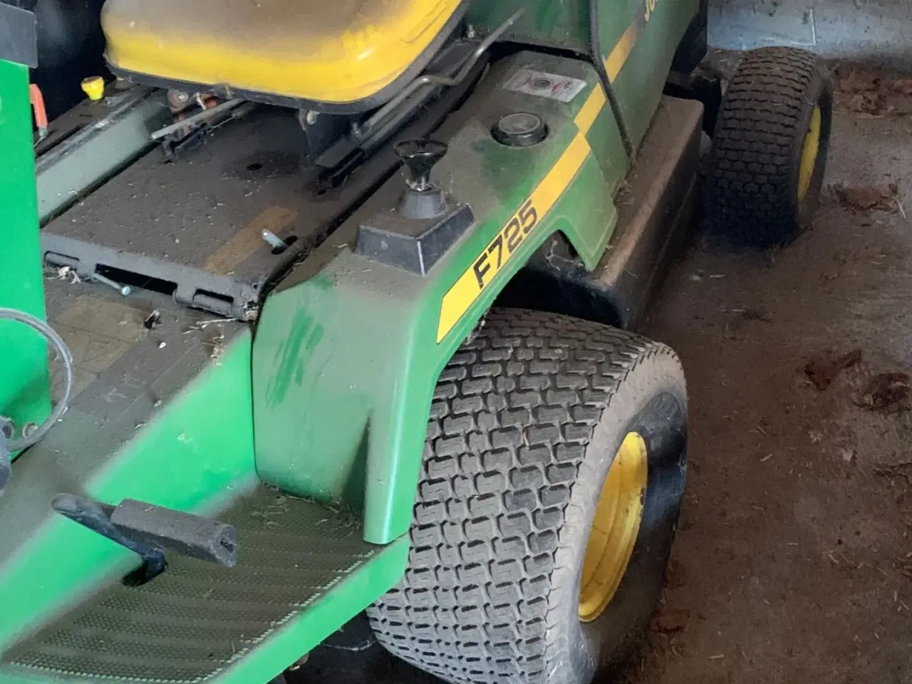 Billede 3 - John Deere F725 med komplet sugeanlæg og beholder