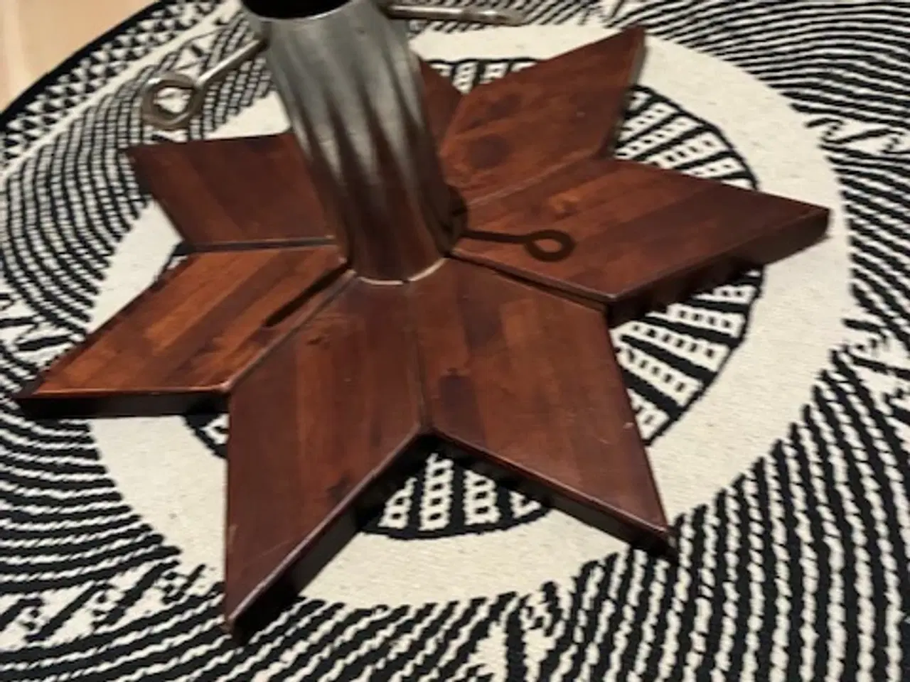 Billede 2 - Juletræsfod