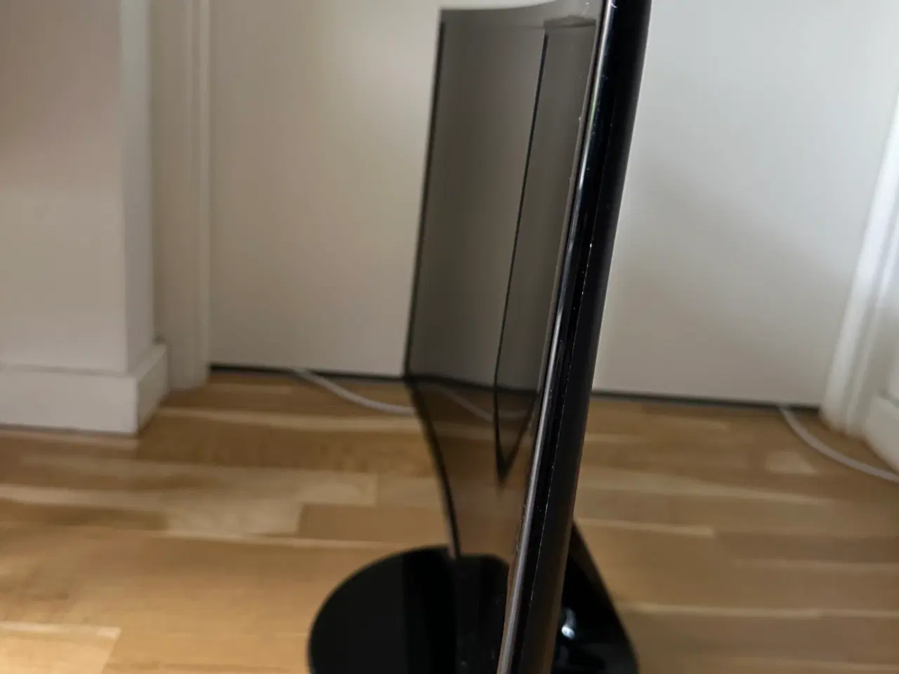 Billede 2 - 🖥️ Samsung 27” Curved Monitor – Perfekt stand!