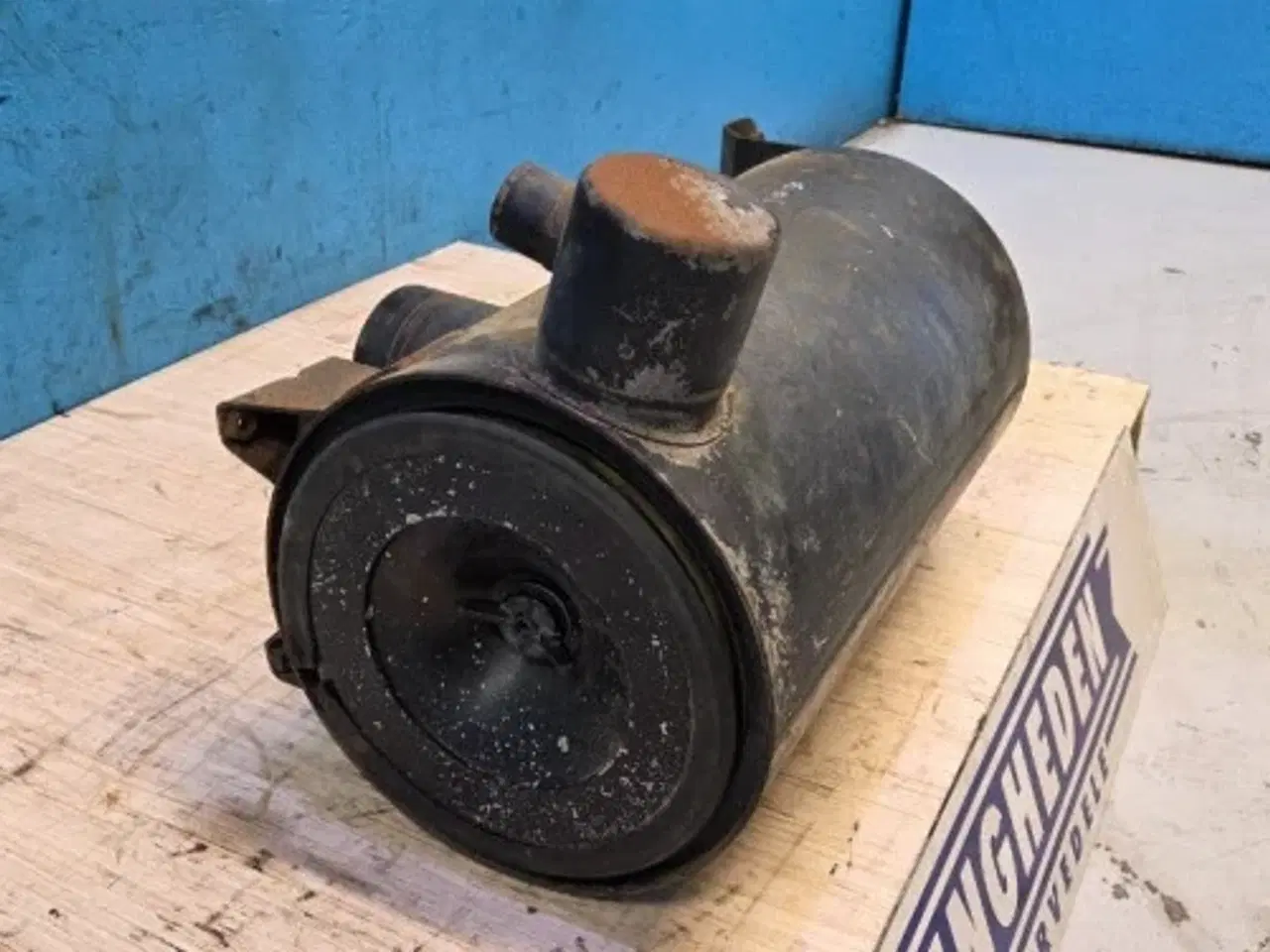 Billede 12 - Ford TW30 Luftfilterhus D8NN9600BC