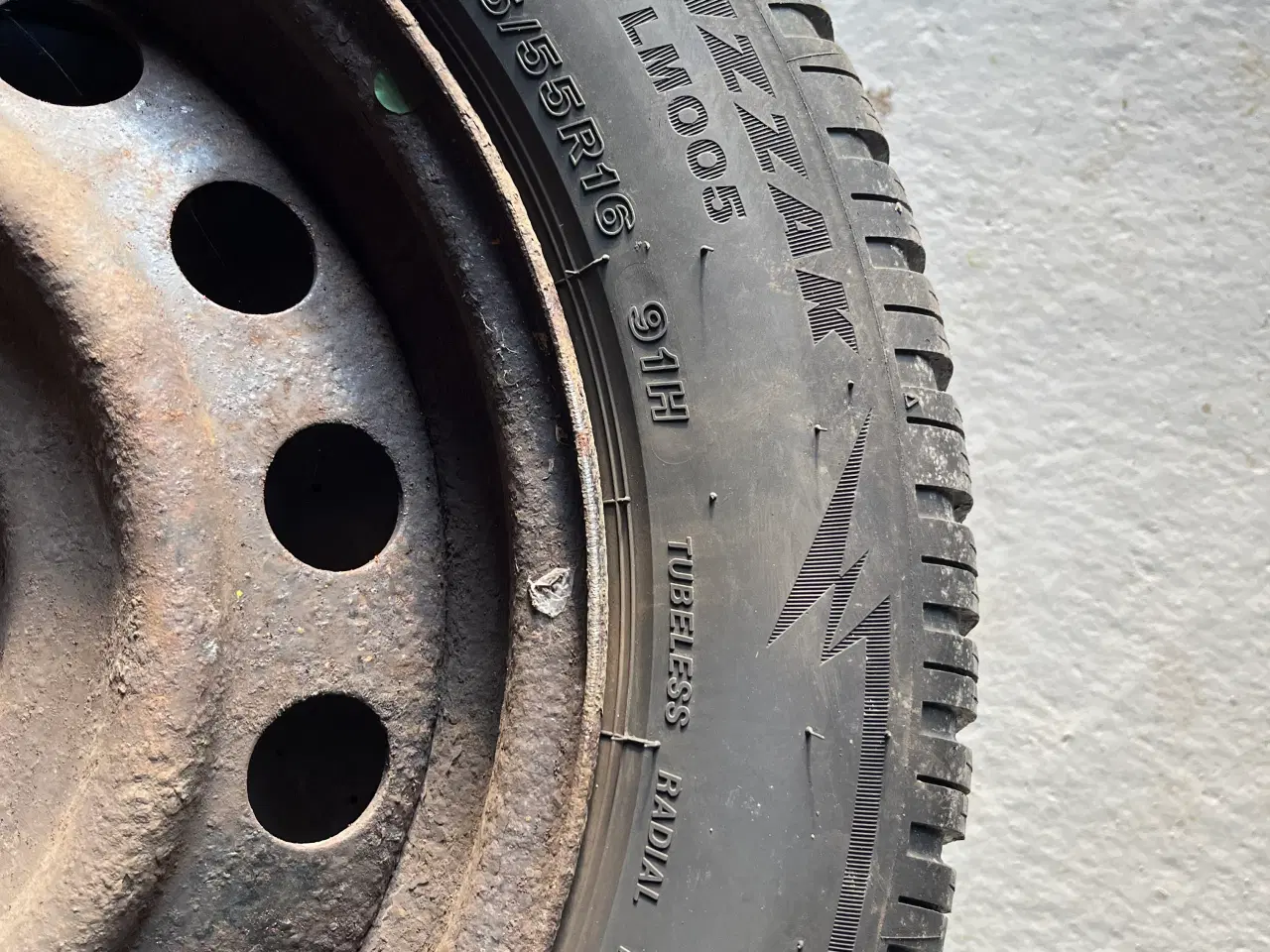 Billede 1 - Vinterdæk passer Toyota Auris