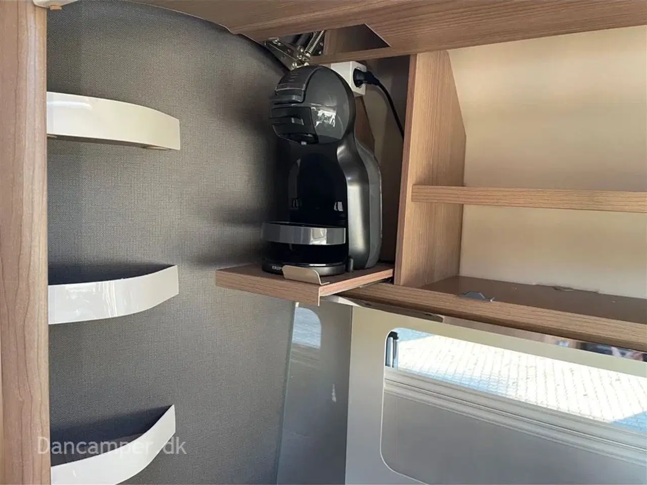 Billede 30 - 2026 - Carthago c-tourer I 145 LE   Design og komfort når det er bedst! MERCEDES 170 Hk, 9-trin aut.gear, adaptiv fartpilot,  4,2/4,5 tons totalvægt