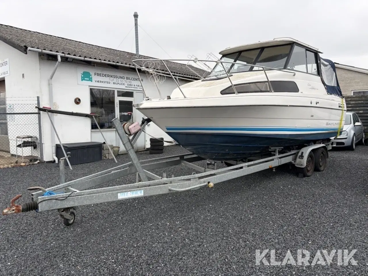 Billede 1 - Motorbåd Bayliner 2252 Ciera Express Cabin Cruiser med trailer