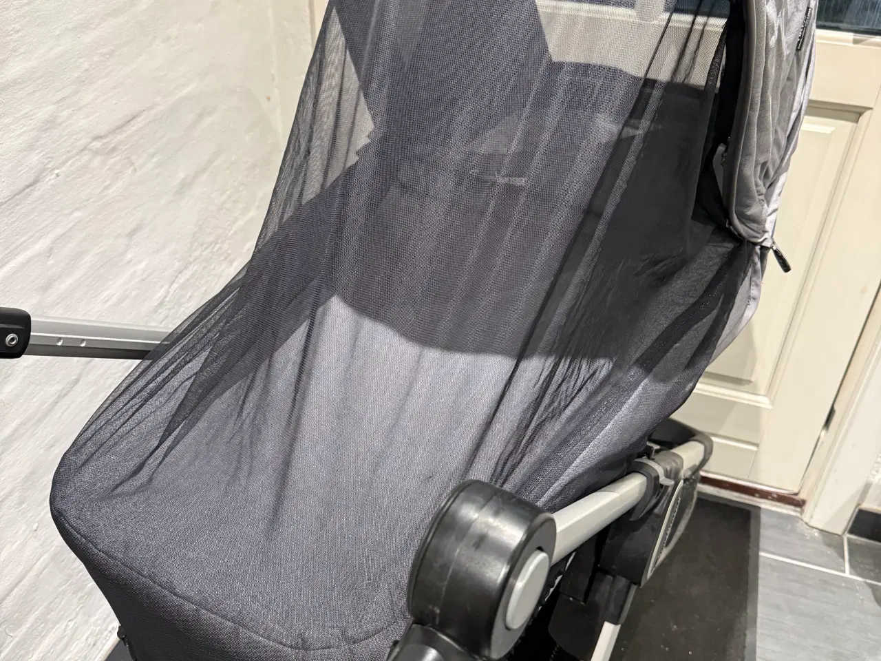 Billede 5 - Emmaljunga NXT90B incl. Klapvognssæde (Kombivogn)