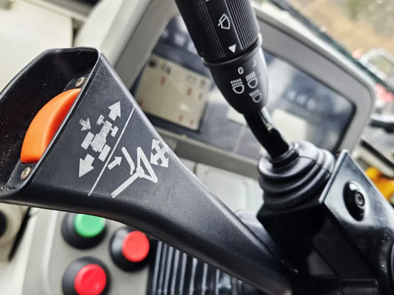 Billede 19 - Fendt 410 / Vario / frontlift mv. / 12.000 timer