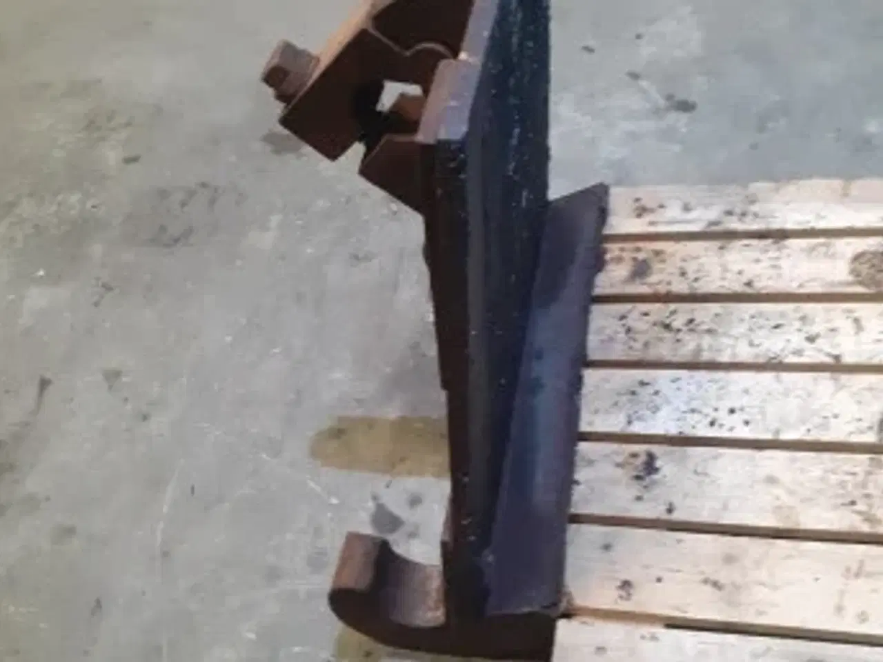 Billede 3 - Beco Svejsebeslag til Gravemaskine