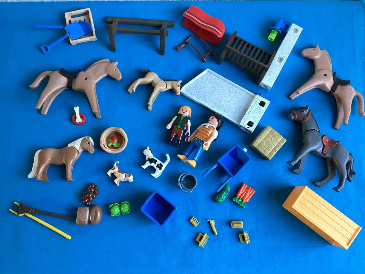 Billede 5 - Playmobil lille heste - rideskole