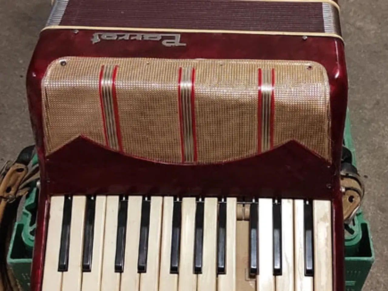 Billede 1 - Parrot harmonika mangler en tangent