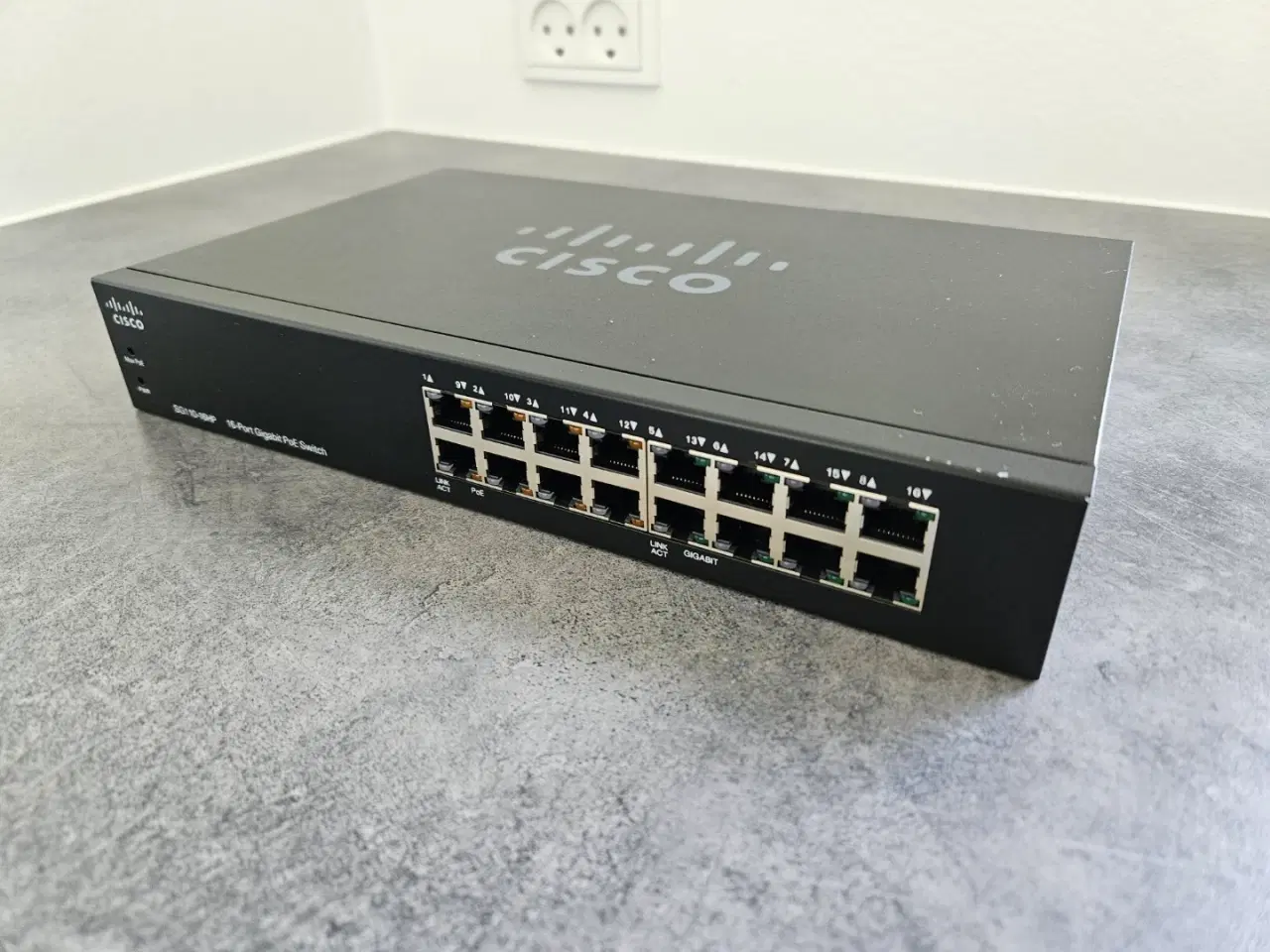 Billede 1 - Cisco 16-Port Gigabit PoE Switch (SG110-16HP)