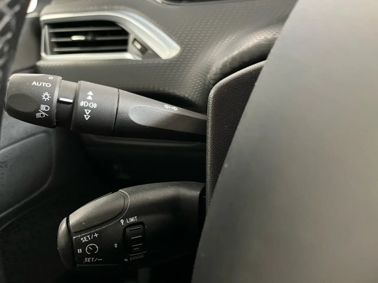 Billede 8 - Peugeot 208 1,6 BlueHDi Desire 100HK 5d