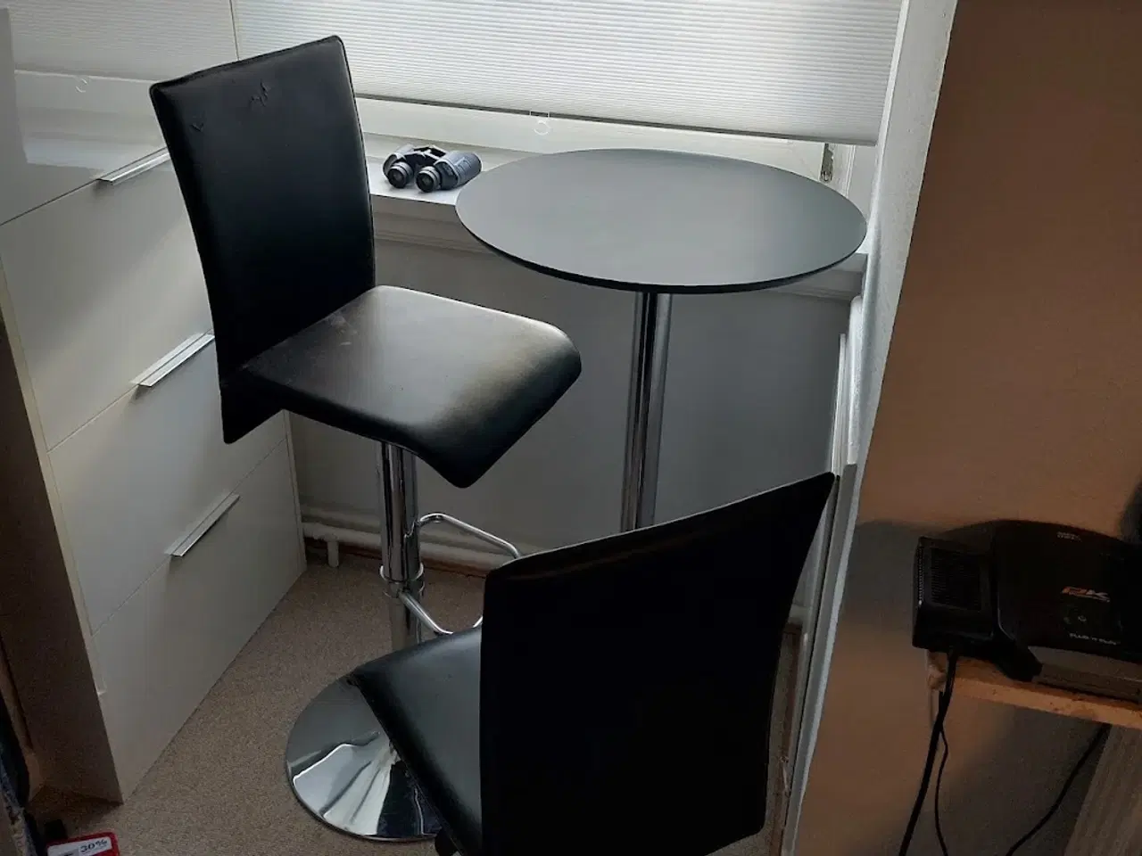 Billede 4 - CAFE BORD MED GRATIS STOLE