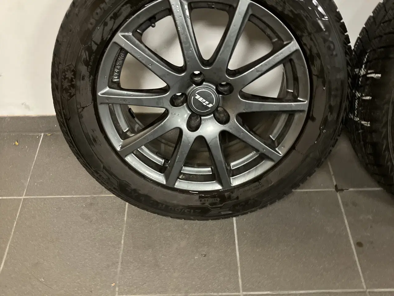 Billede 2 - Flotte Rial Alufælge 5 x 114.3 m Vinterdæk 