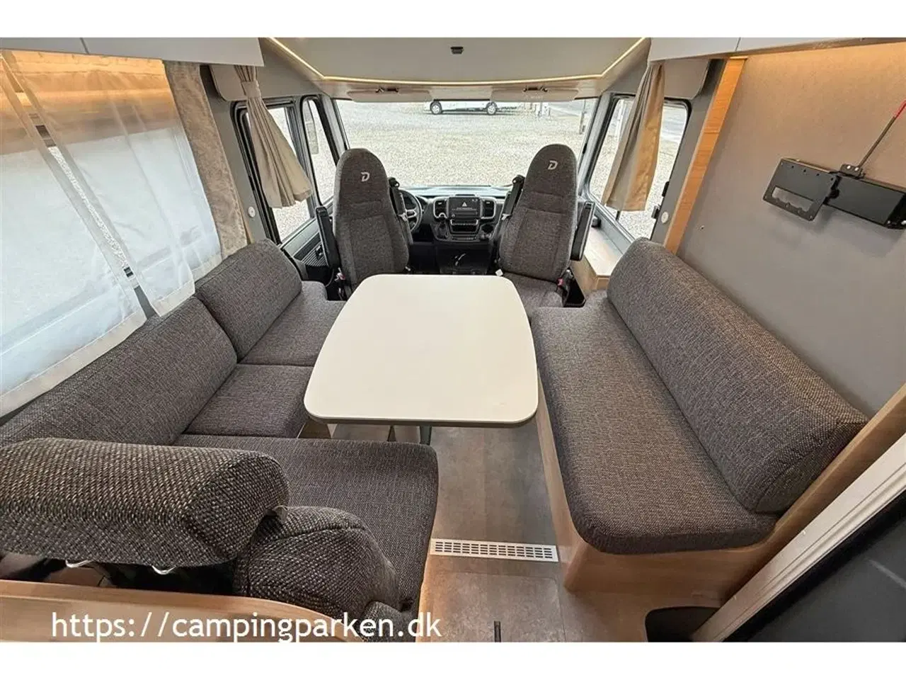 Billede 4 - 2026 - Dethleffs XL Family   En luksus vinteroptimeret feriebolig til 5 personer, 180 hk