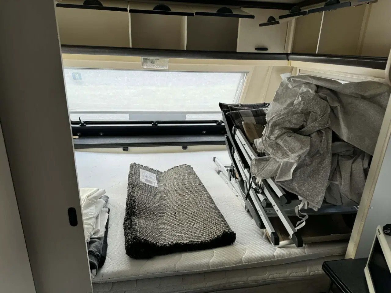 Billede 15 - Camping vogn med tilbehør og telt 