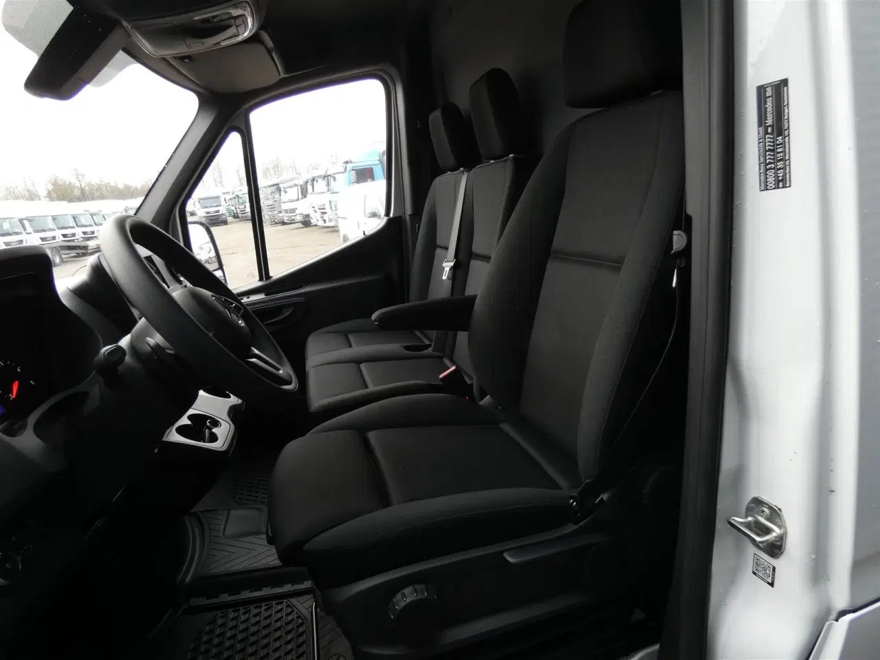 Billede 10 - Mercedes-Benz Sprinter 317 2,0 CDI A2 H2 RWD 9G-Tronic 170HK Van Aut.