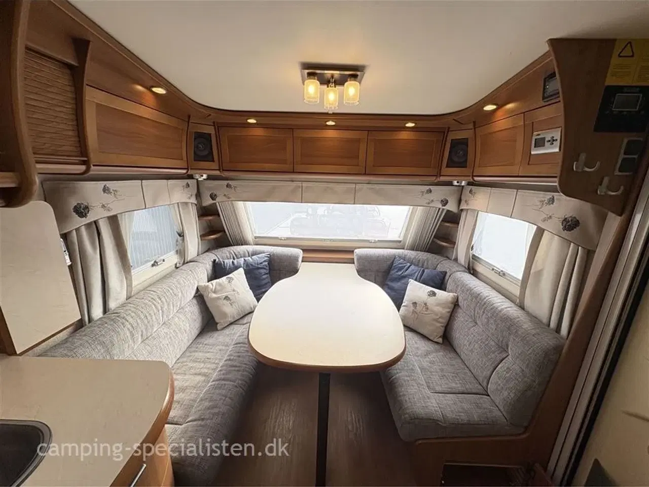 Billede 4 - 2009 - Kabe Briljant XL   Kabe Briljant XL XV2 2009 - Se den nu hos Camping-Specialisten.dk