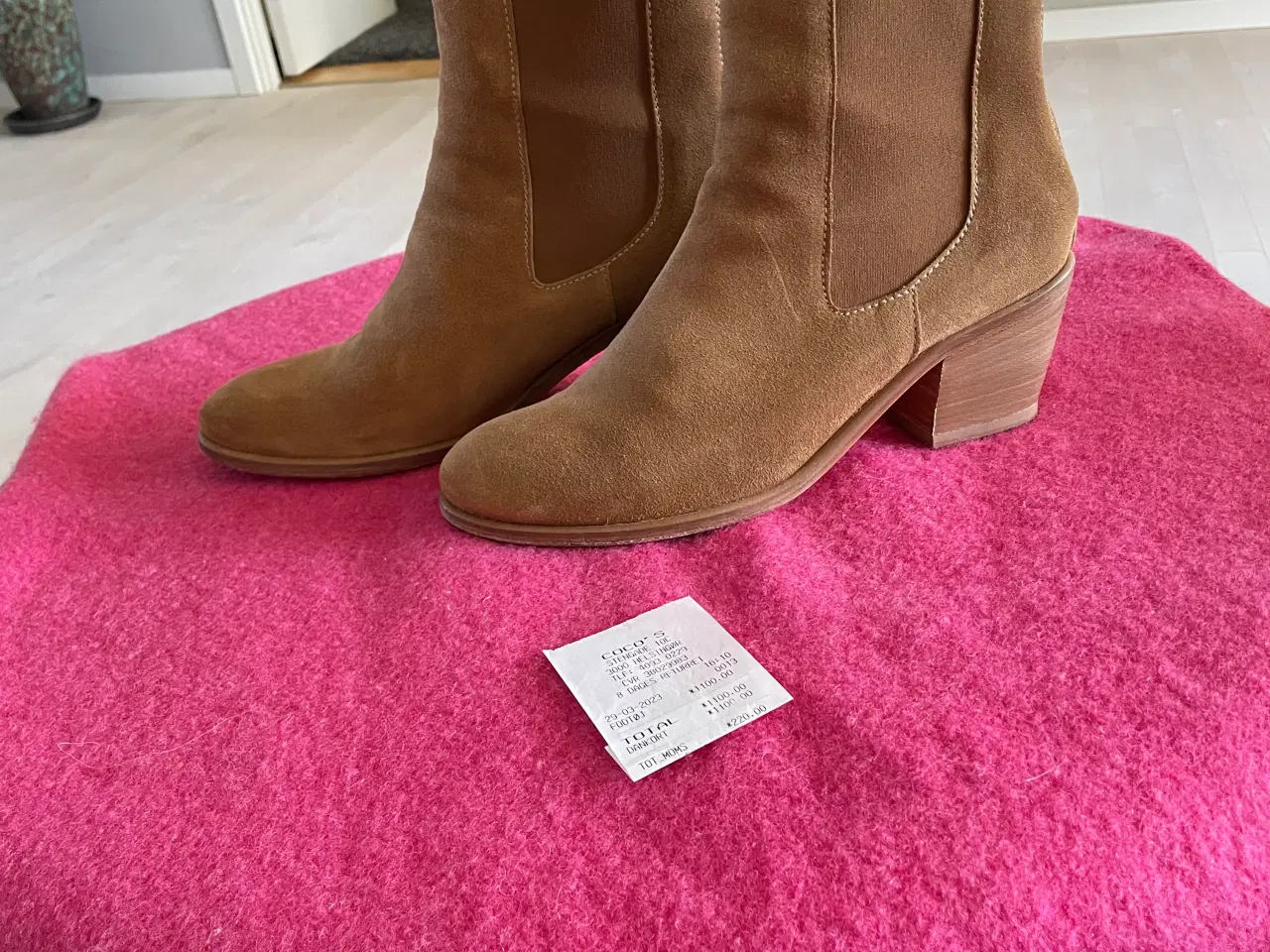 Billede 3 - Lækre dame ruskindsstøvler str. 40