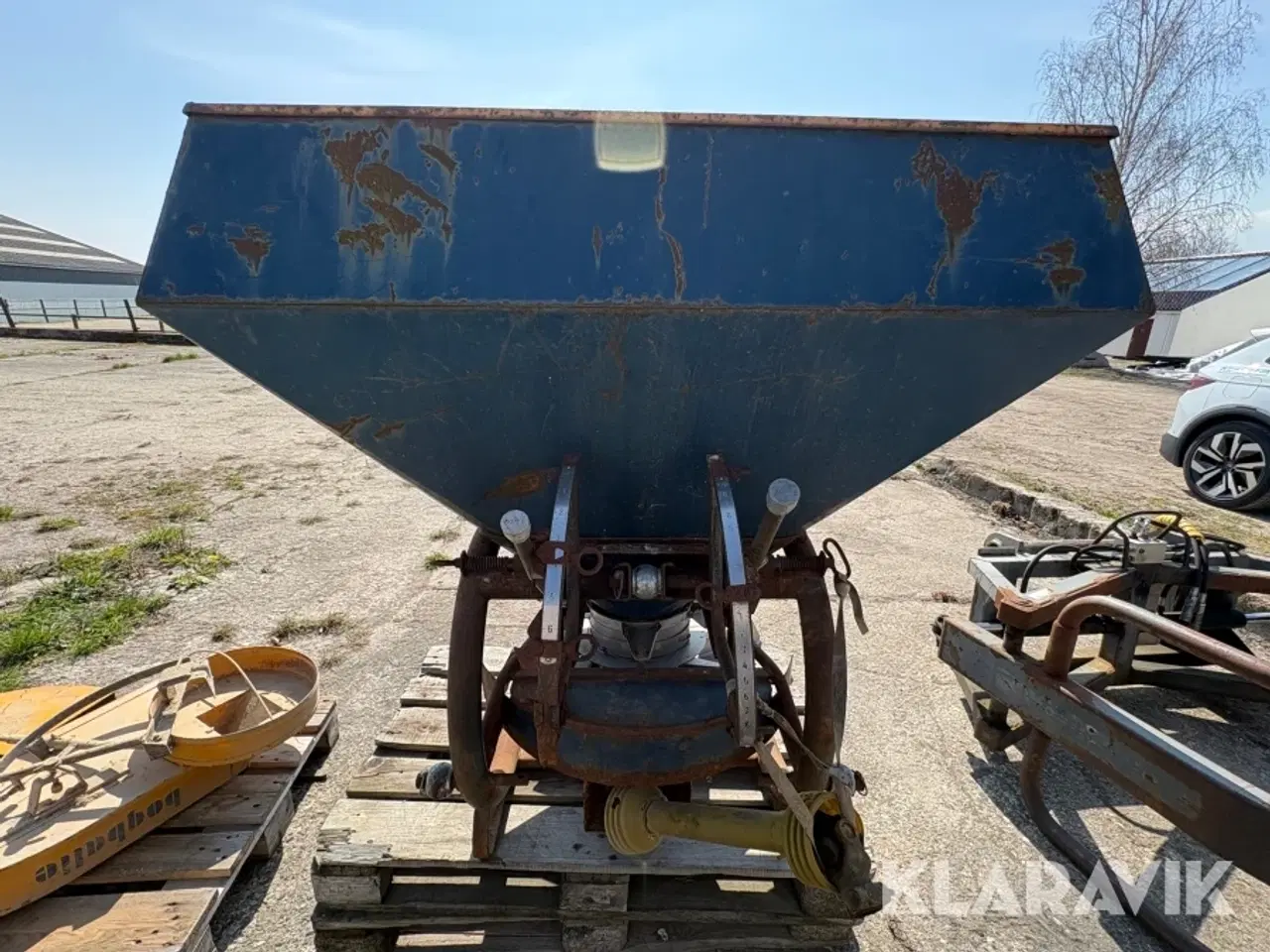 Billede 10 - Gødningsspreder Bøgballe B 700