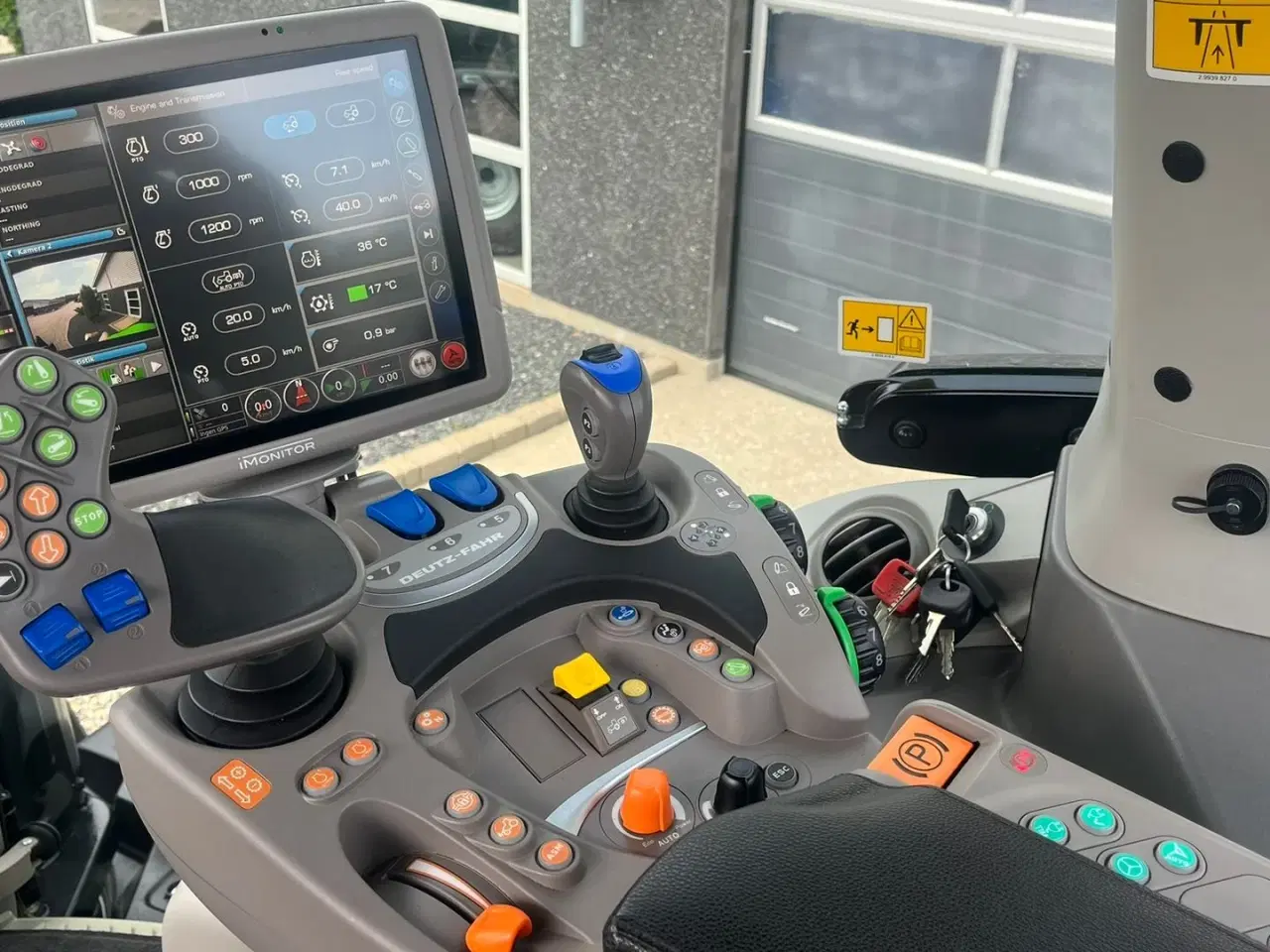 Billede 8 - Deutz-Fahr Agrotron 8280 TTV Stage V Warrior med fuld affjedring og evt. GPS